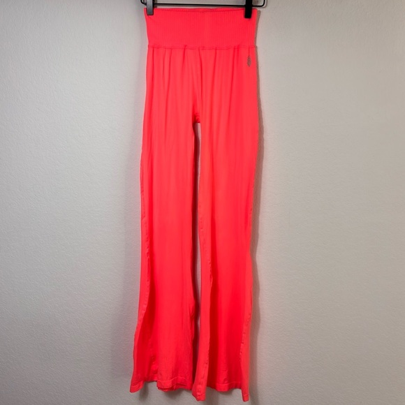 Free People Movement Hot Shot Flare Women Stretchy Leggings Size Medium/Large - Picture 2 of 8